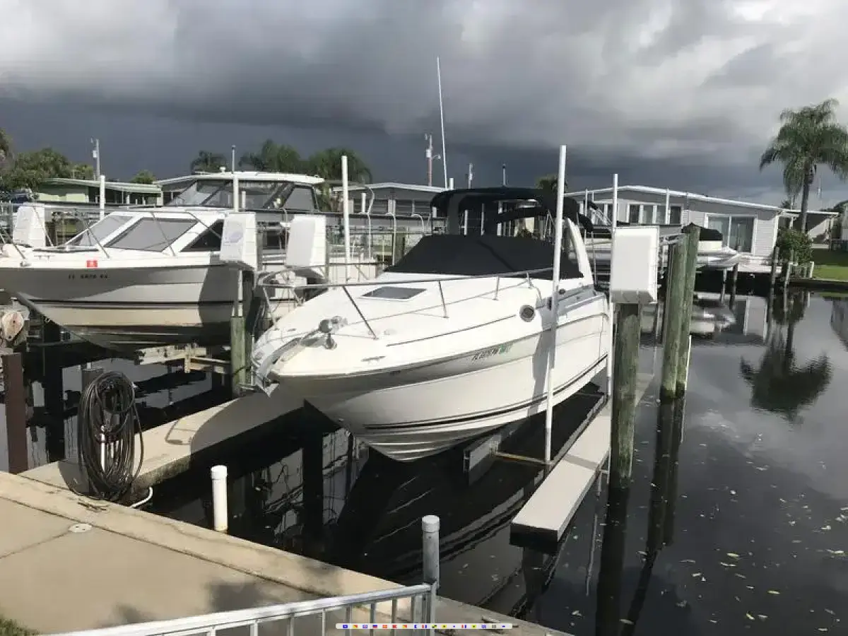 Sea Ray Sundancer 260 Sundancer 