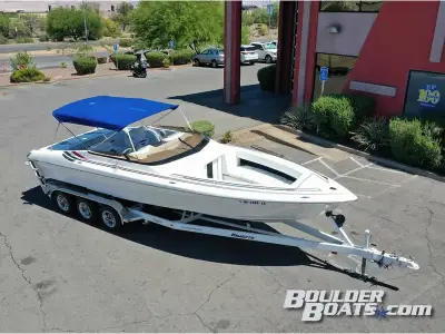 Hallett 270 MidCabin 