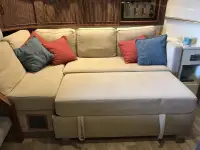 Sea Ray 390 Express Cruiser 