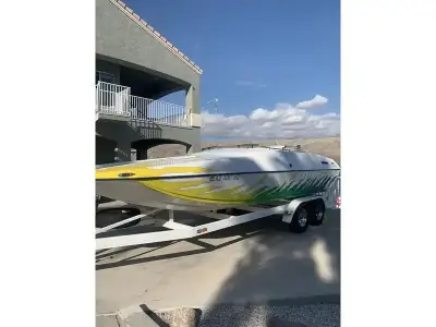 Advantage 22 sport cat 