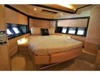 Azimut 64 FLY 