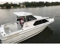 Bayliner 2452 Capri 