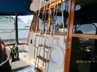Bayliner Motoryacht Long Range Cruiser 