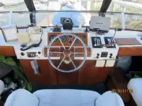 Bayliner Motoryacht Long Range Cruiser 