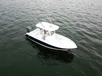 Sea Hunt Ultra 235SE