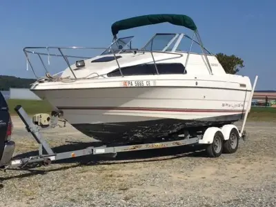 Bayliner 220 