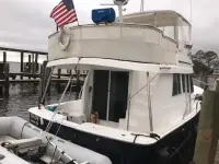 Mainship 390 