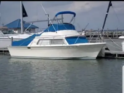 Luhrs 28 ft flybridge 