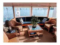 Trumpy Houseboat 