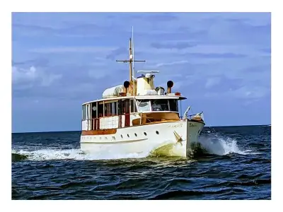 Trumpy Houseboat 