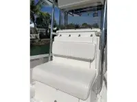 Albemarle 242 Center Console 