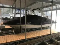 Crownline Eclipse E4 Deck Boat