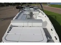 Sea Ray SDX 270 Sundeck 