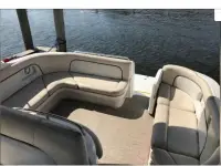 Chris Craft 328 Express Cruiser 