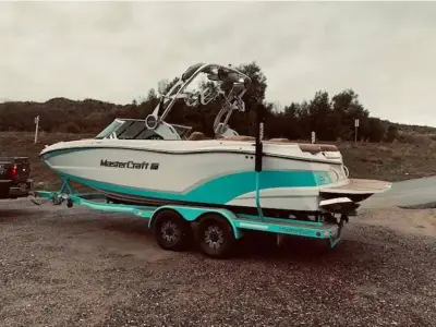 Mastercraft XT22 