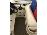 Sea Ray Sundancer 240 Sundancer 
