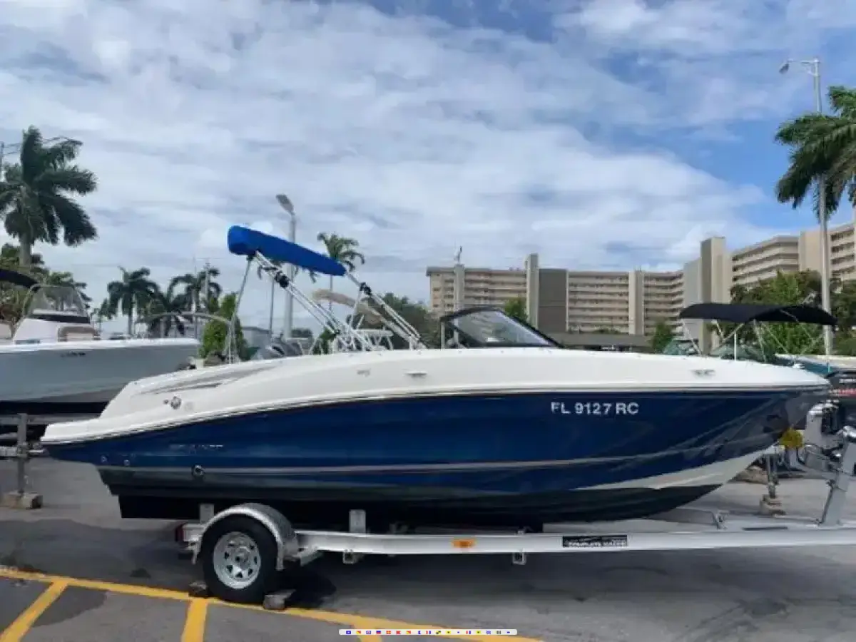 Bayliner VR5 Bayliner VR5