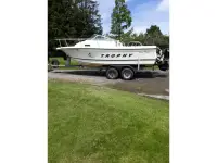 Bayliner Trophy Walkaround 