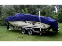 Rinker Captiva 232 Cuddy