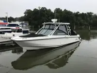 Boston Whaler 270 Vantage 