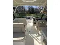 Boston Whaler 270 Vantage 