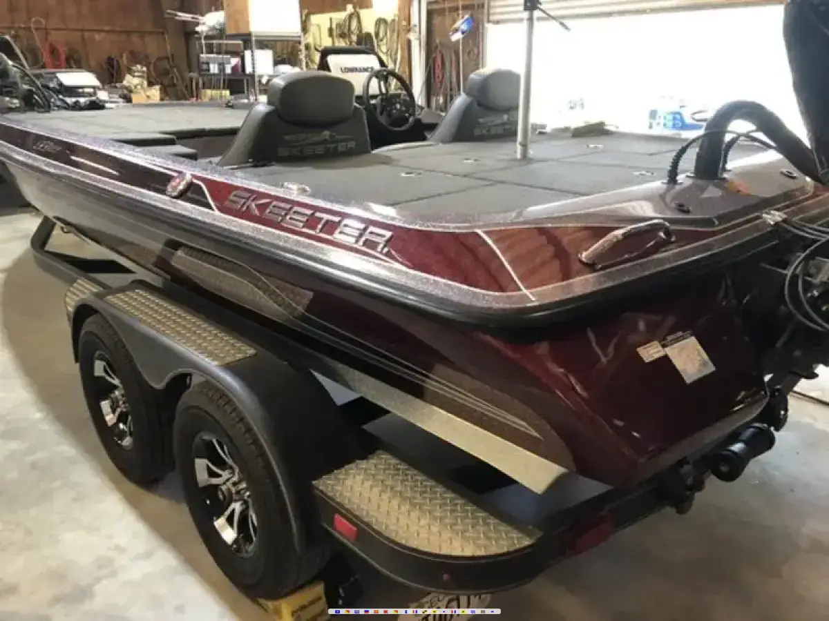 Skeeter ZX 250 
