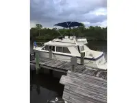 Tollycraft Sport Cruiser 
