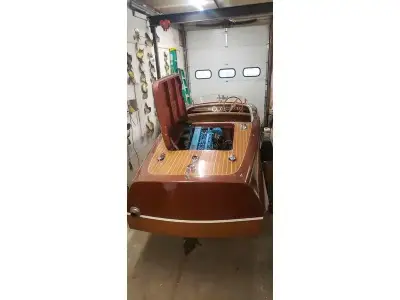 Chris Craft Deluxe Runabout