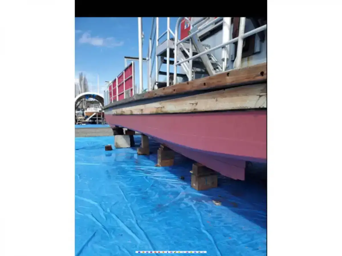 Landing Craft 52 