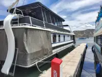 Stardust Houseboat 