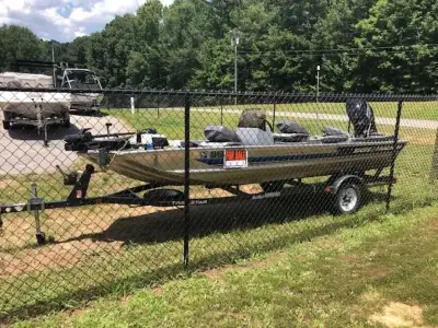 Tracker Pro 16 