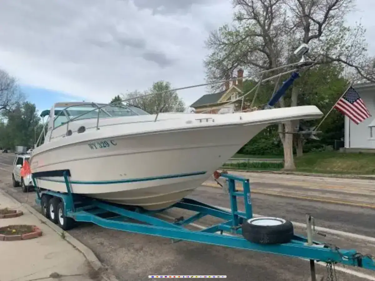 Sea Ray Sundancer 300  Sea Ray Sundancer 300