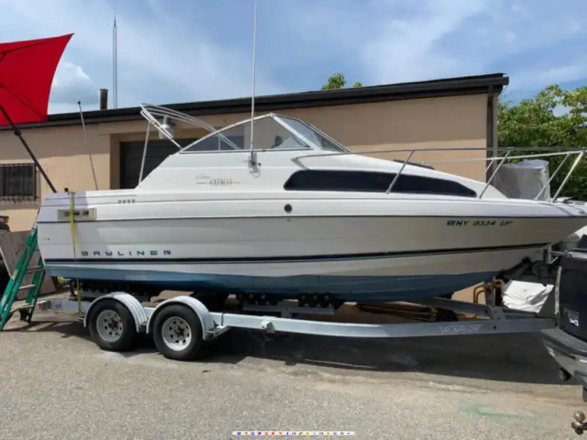 Bayliner Ciera Express 