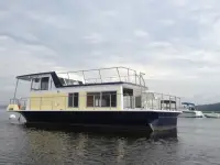 Nautaline Houseboat 