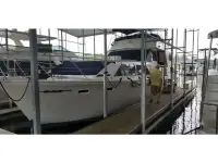 Chris Craft Constellation 