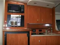 Cruisers 320 Express 