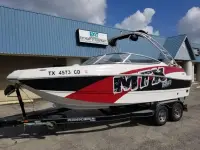 Rinker MTX 220 Extreme 
