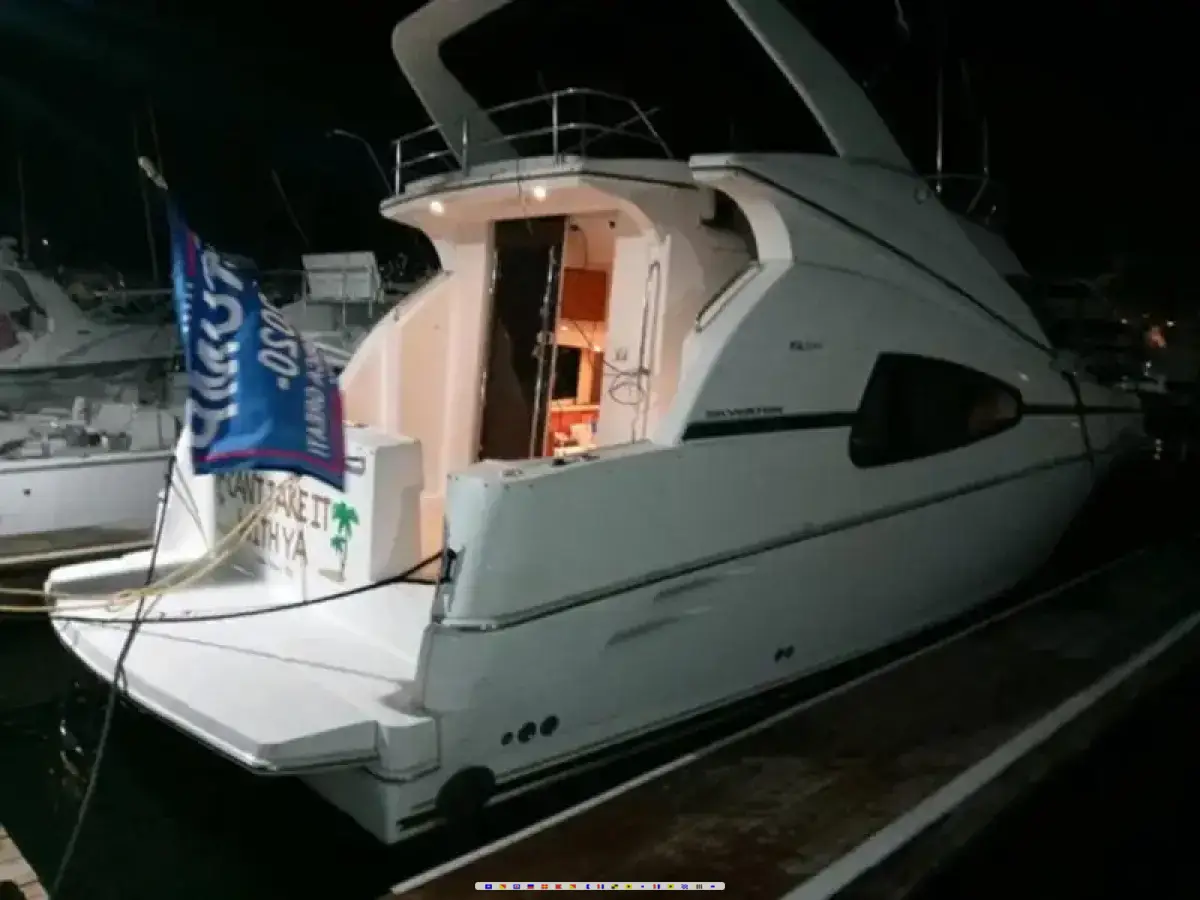 Silverton Sportbridge 330 
