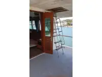 Hatteras Yacht Fisherman 