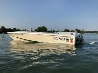 Donzi Sweet 16 Ski Sporter