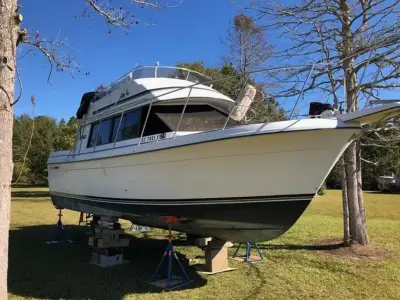 Carver 28 
