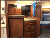 Luhrs 32 Express