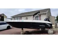 Bayliner Element XL 