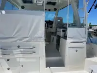 Boston Whaler 345 Conquest 