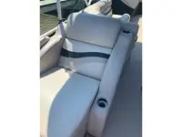 Bennington 2550 RCW Pontoon