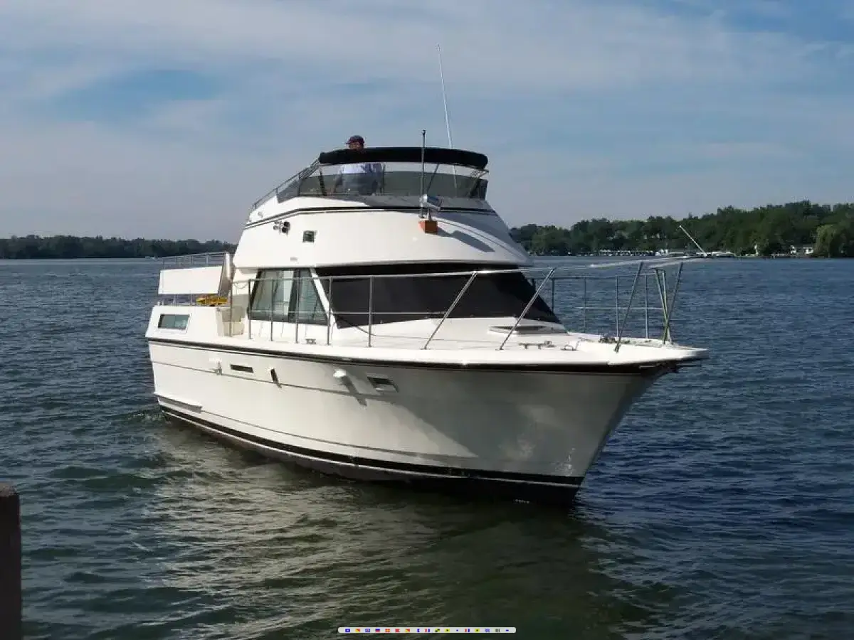 Hatteras 40 Double Cabin 