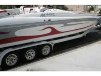 Magic 28' Deckboat