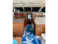 Meridian 381 Sedan Yacht