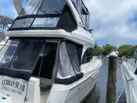 Meridian 381 Sedan Yacht 