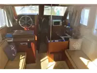 Uniflite 28 Mega 
